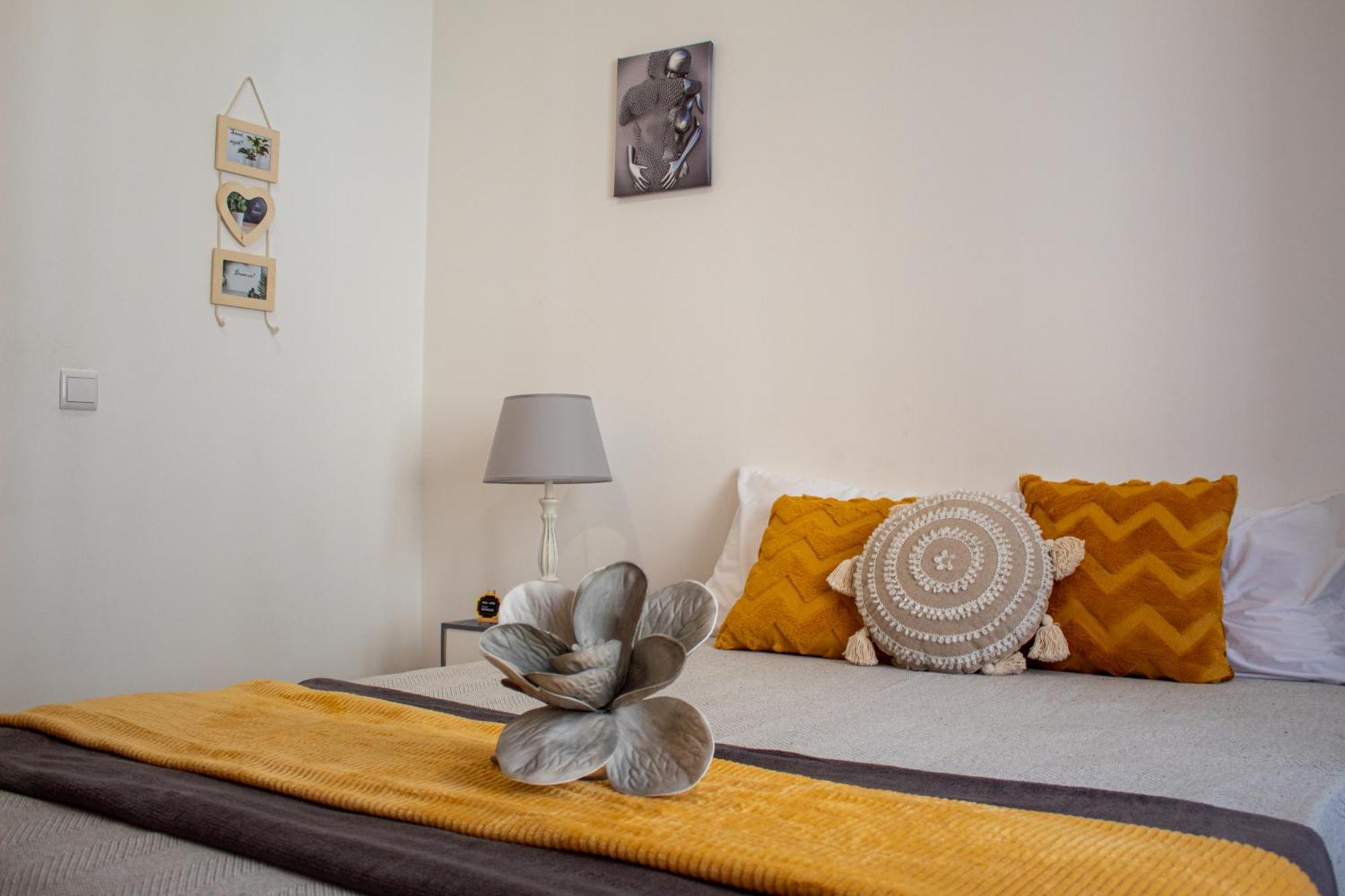 Casa Amarela - Conforto E Localizacao Central! Фару Екстер'єр фото
